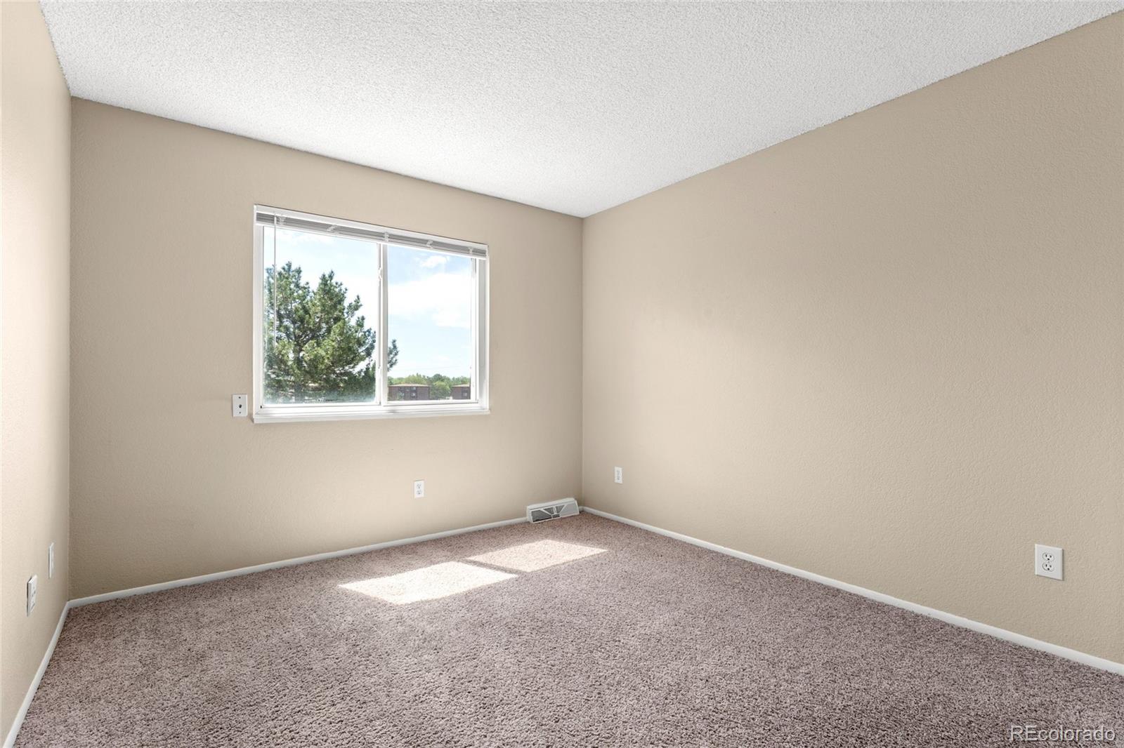 1115 E 10th Avenue Broomfield CO 80020