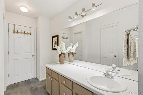 4003 S Carson Street Aurora CO 80014
