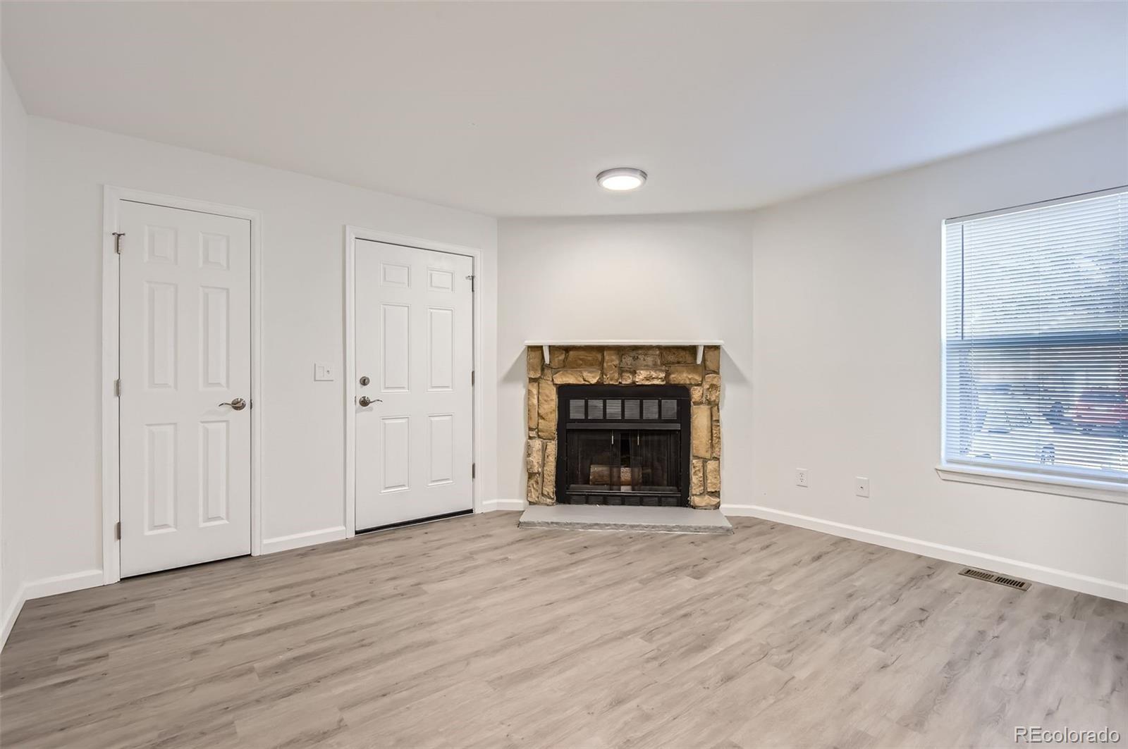 932 S Dearborn Aurora CO 80012