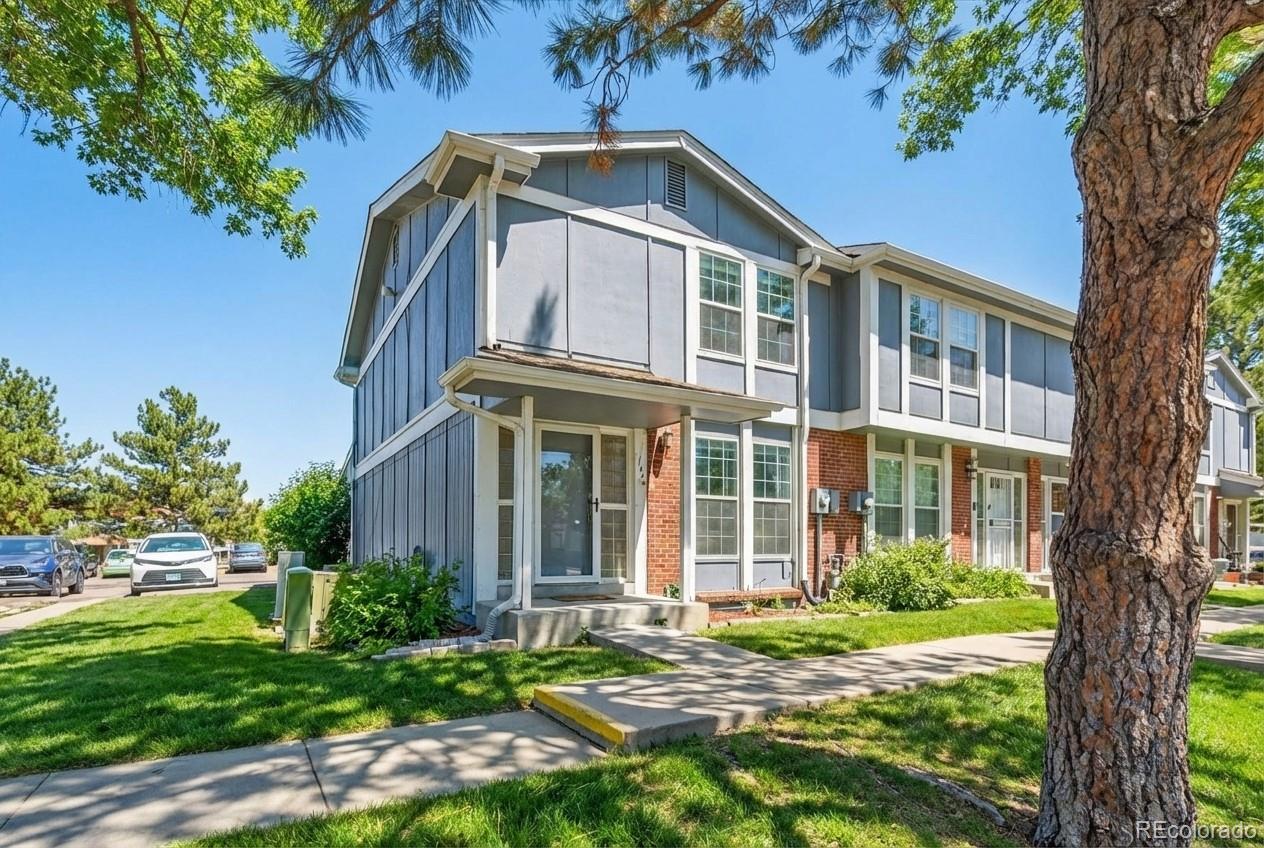 11958 E 1st Place Aurora CO 80011
