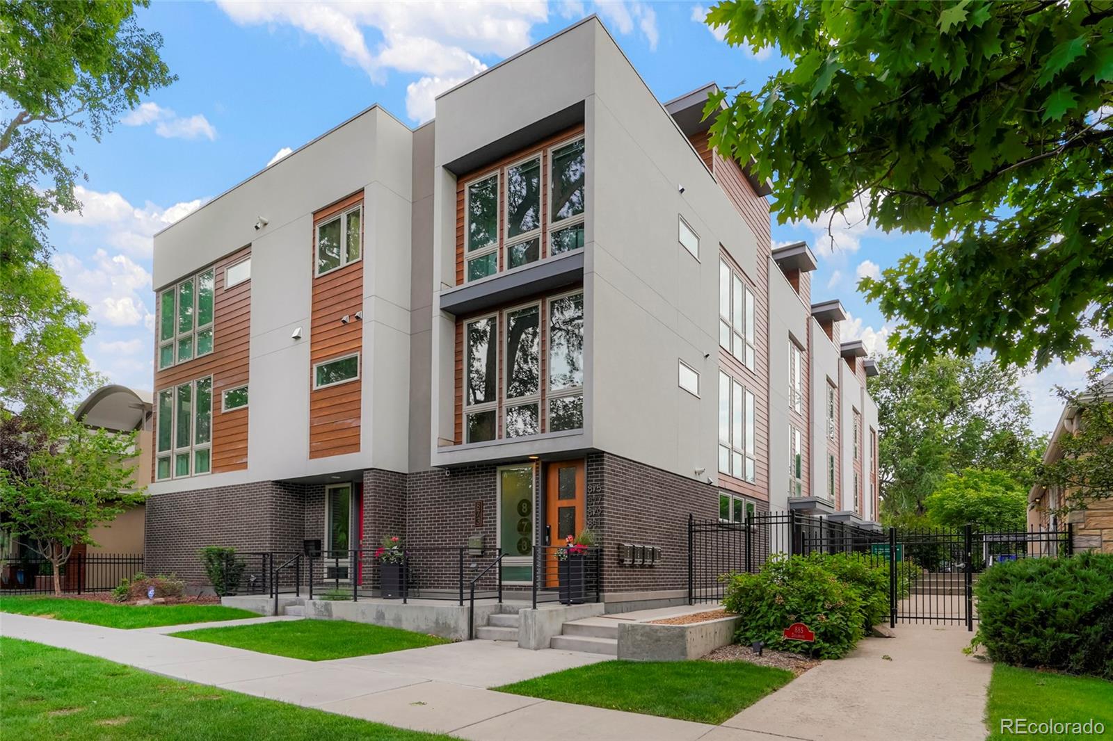 879 Delaware Street Denver CO 80204
