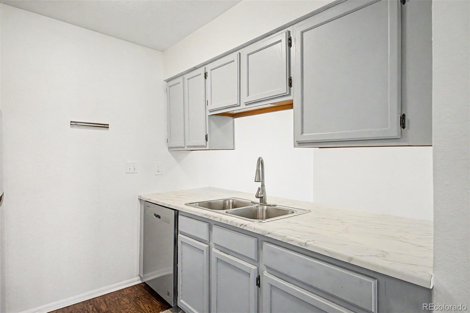 519 Wright Street Lakewood CO 80228