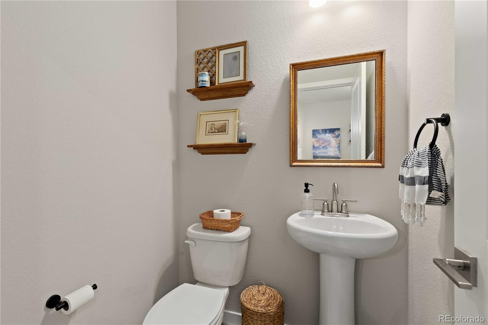 2836 S Flat Circle Longmont CO 80503