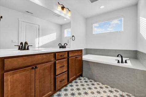 799 Robert Street Longmont CO 80503