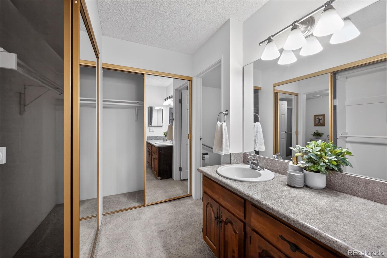 2868 S Heather Gardens Way Aurora CO 80014