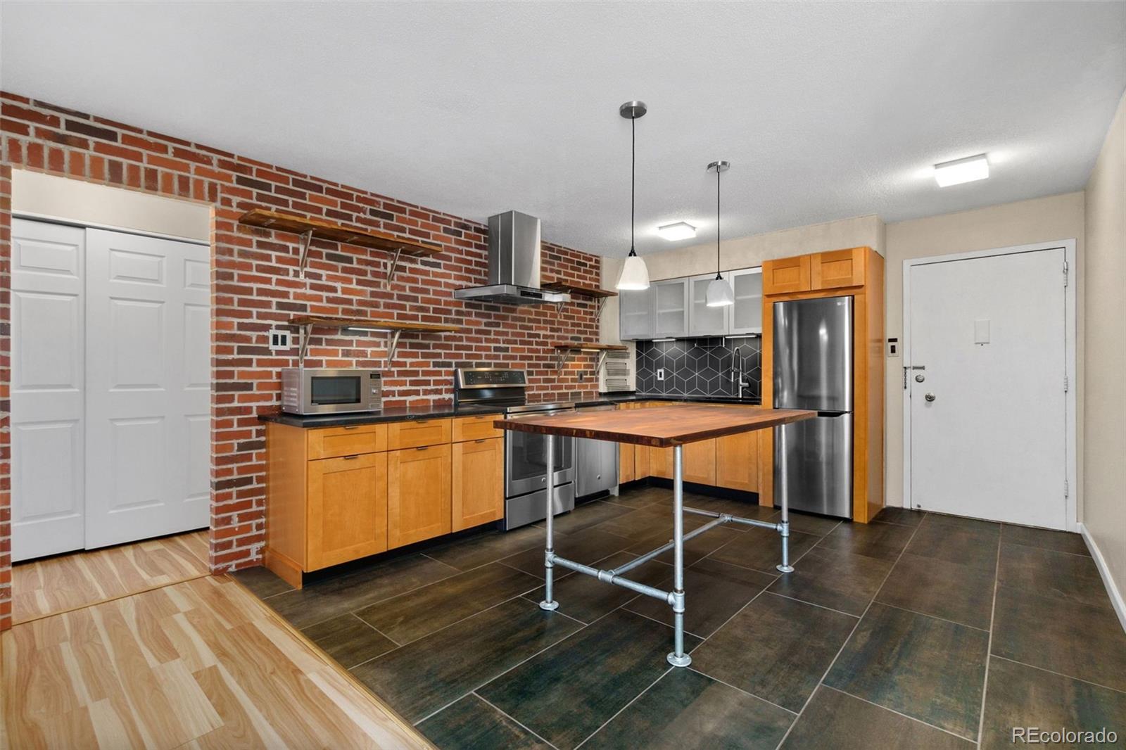 955 Eudora Street Denver CO 80220