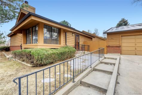 204 S Eagle Circle Aurora CO 80012