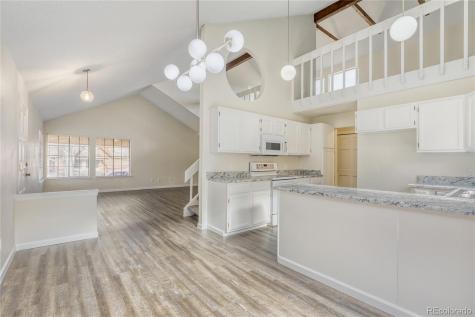 204 S Eagle Circle Aurora CO 80012