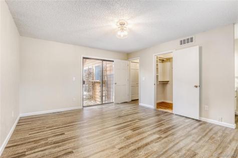 204 S Eagle Circle Aurora CO 80012