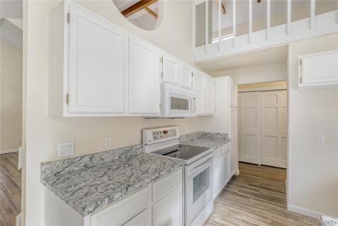 204 S Eagle Circle Aurora CO 80012