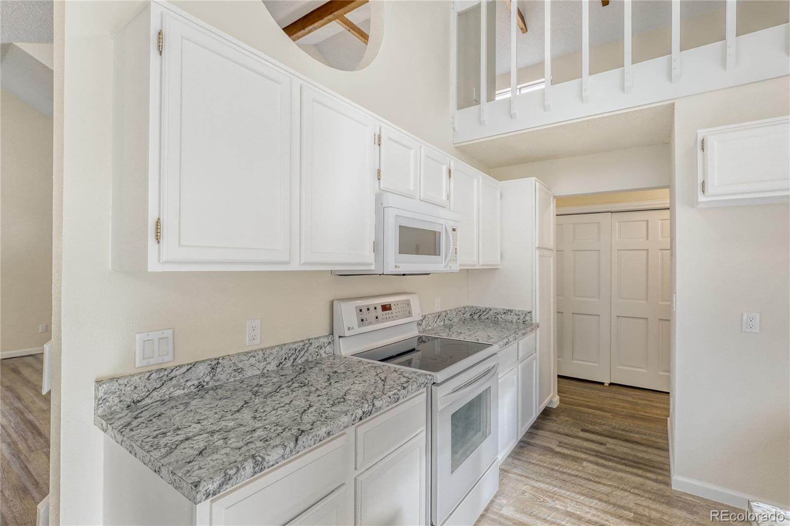 204 S Eagle Circle Aurora CO 80012