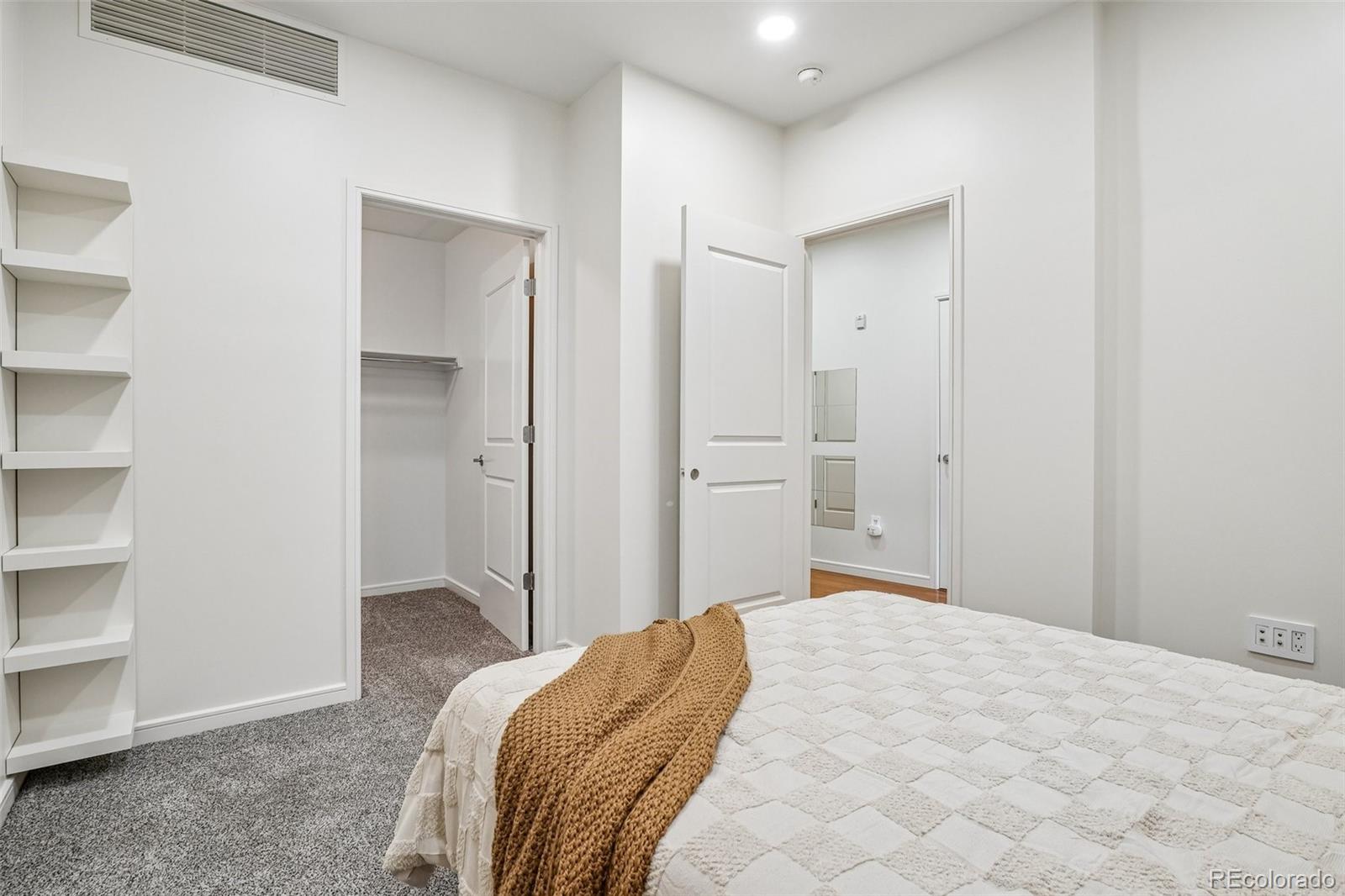 2958 Syracuse Street Denver CO 80238