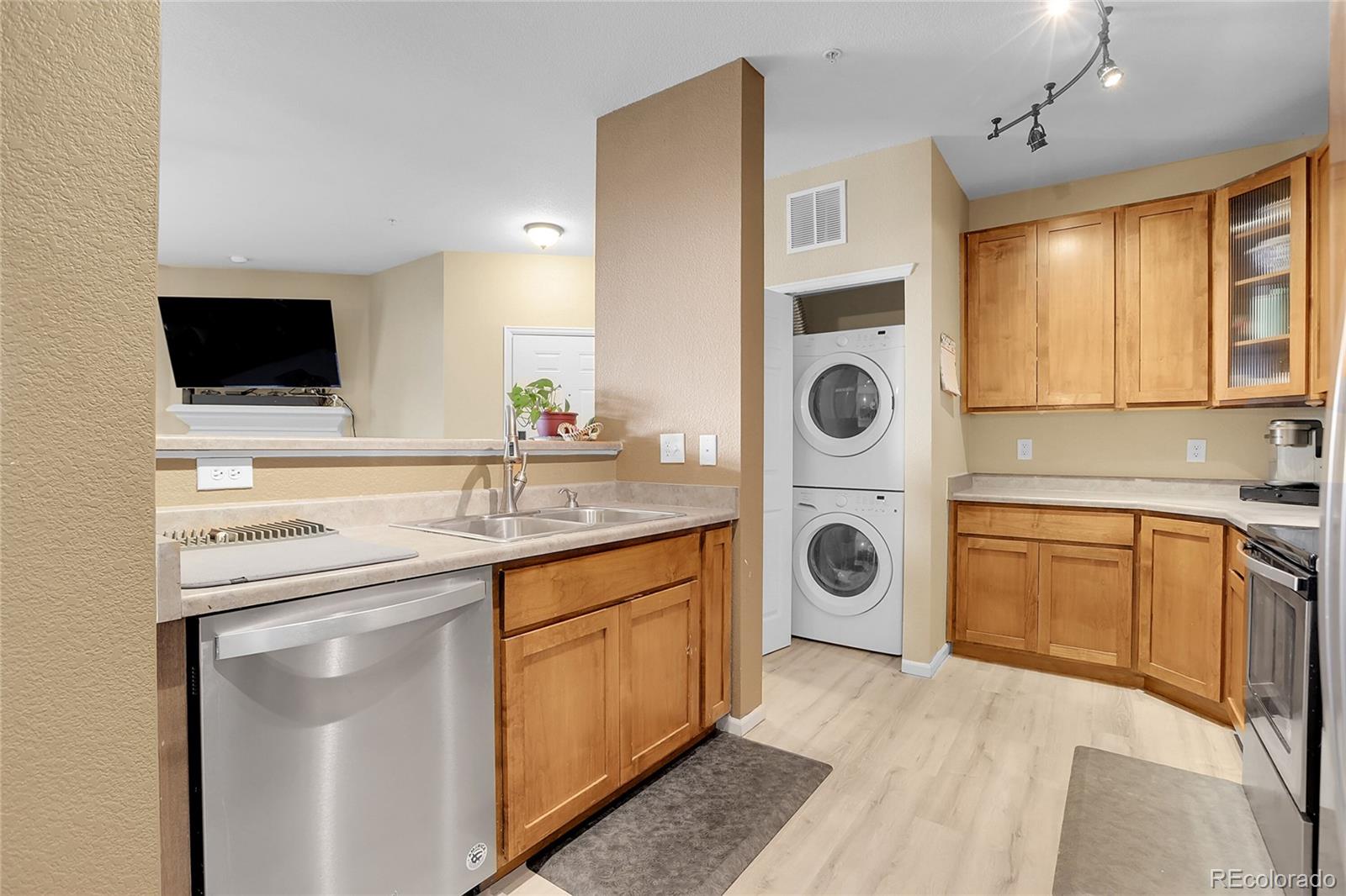 3865 S Dayton Street Aurora CO 80014