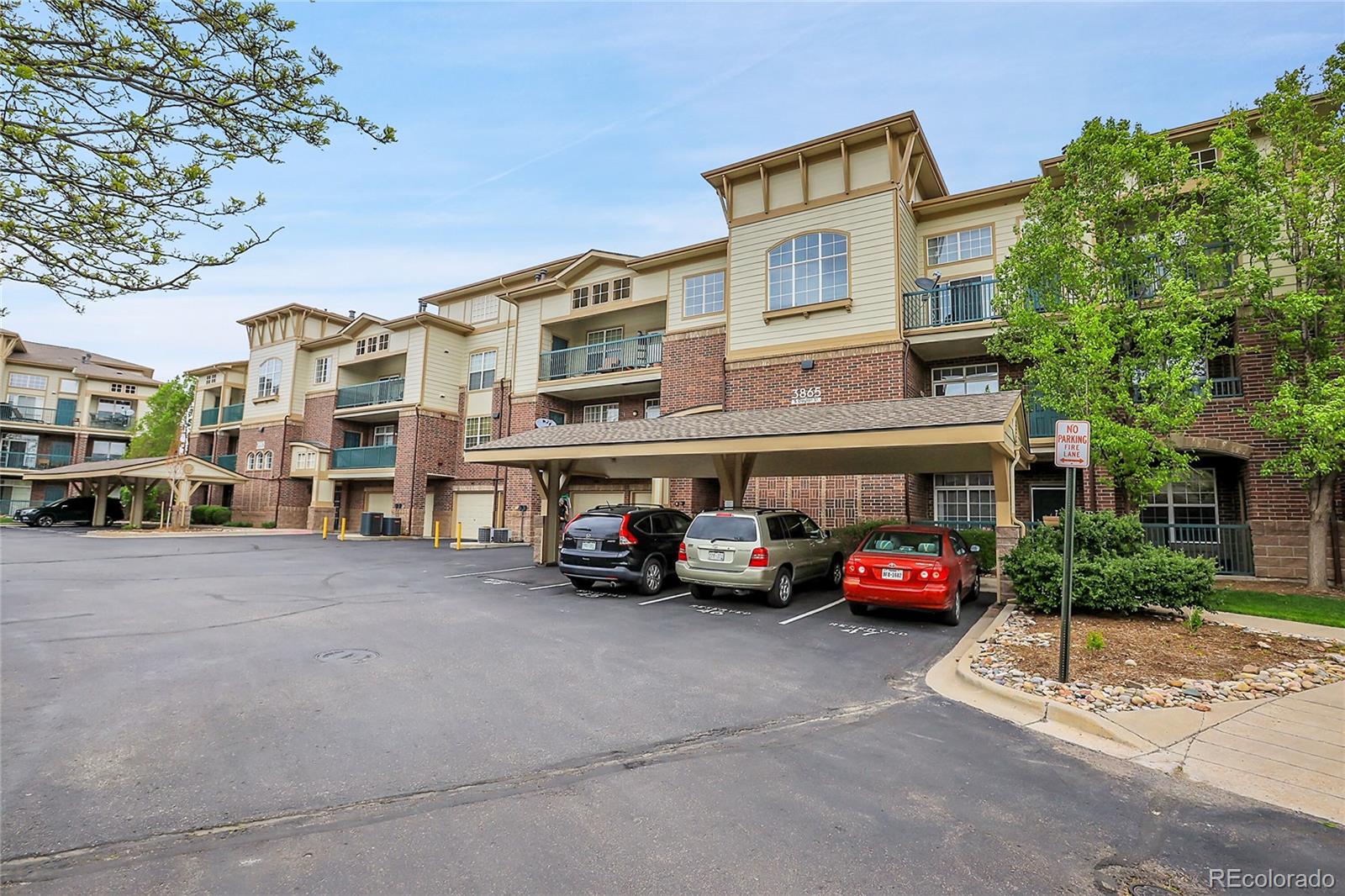 3865 S Dayton Street Aurora CO 80014
