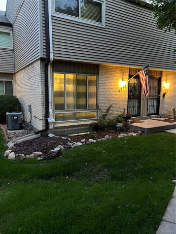 4349 W Ponds Circle Littleton CO 80123