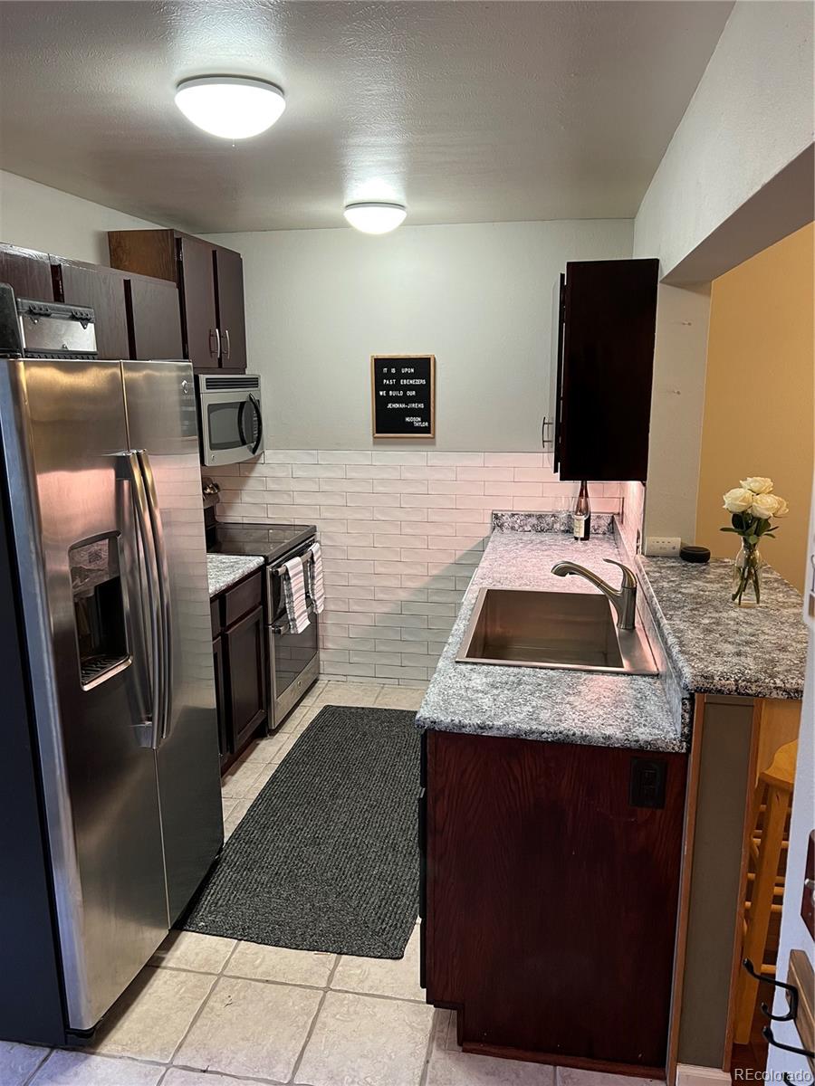 4349 W Ponds Circle Littleton CO 80123