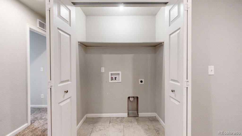 2671 Sable Boulevard Aurora CO 80011