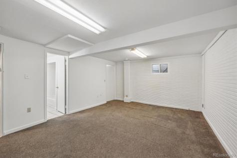 16 Amesbury Street Broomfield CO 80020