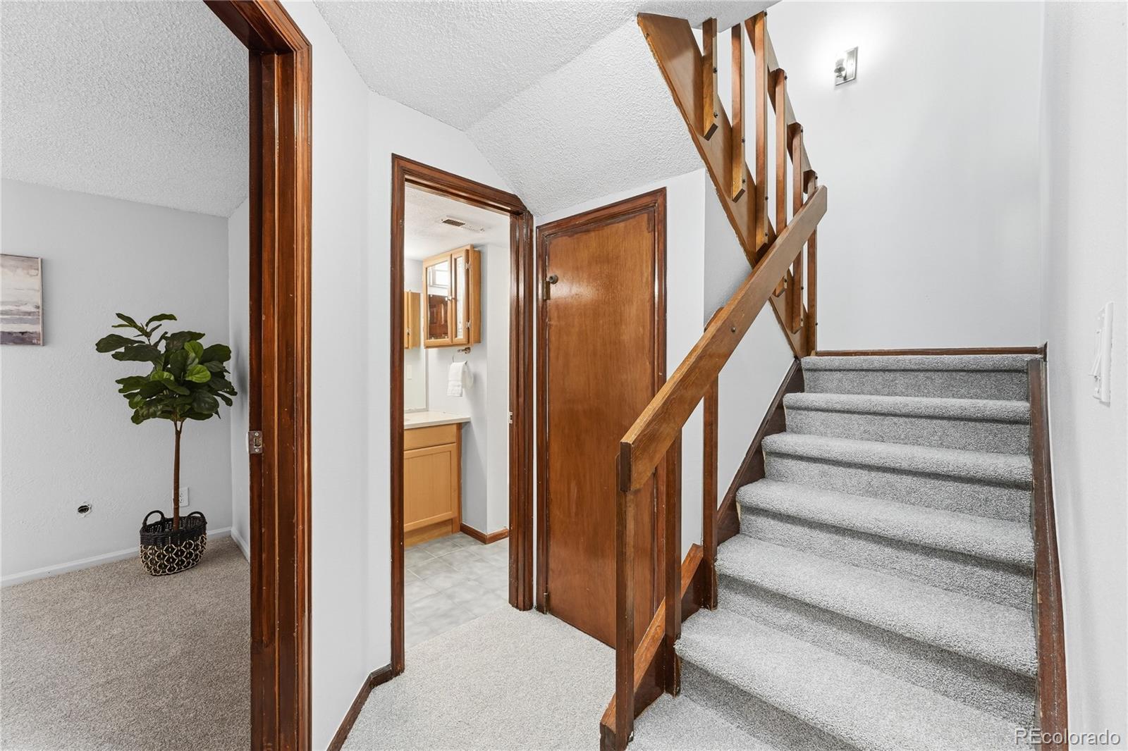 551 W Crestline Circle Littleton CO 80120
