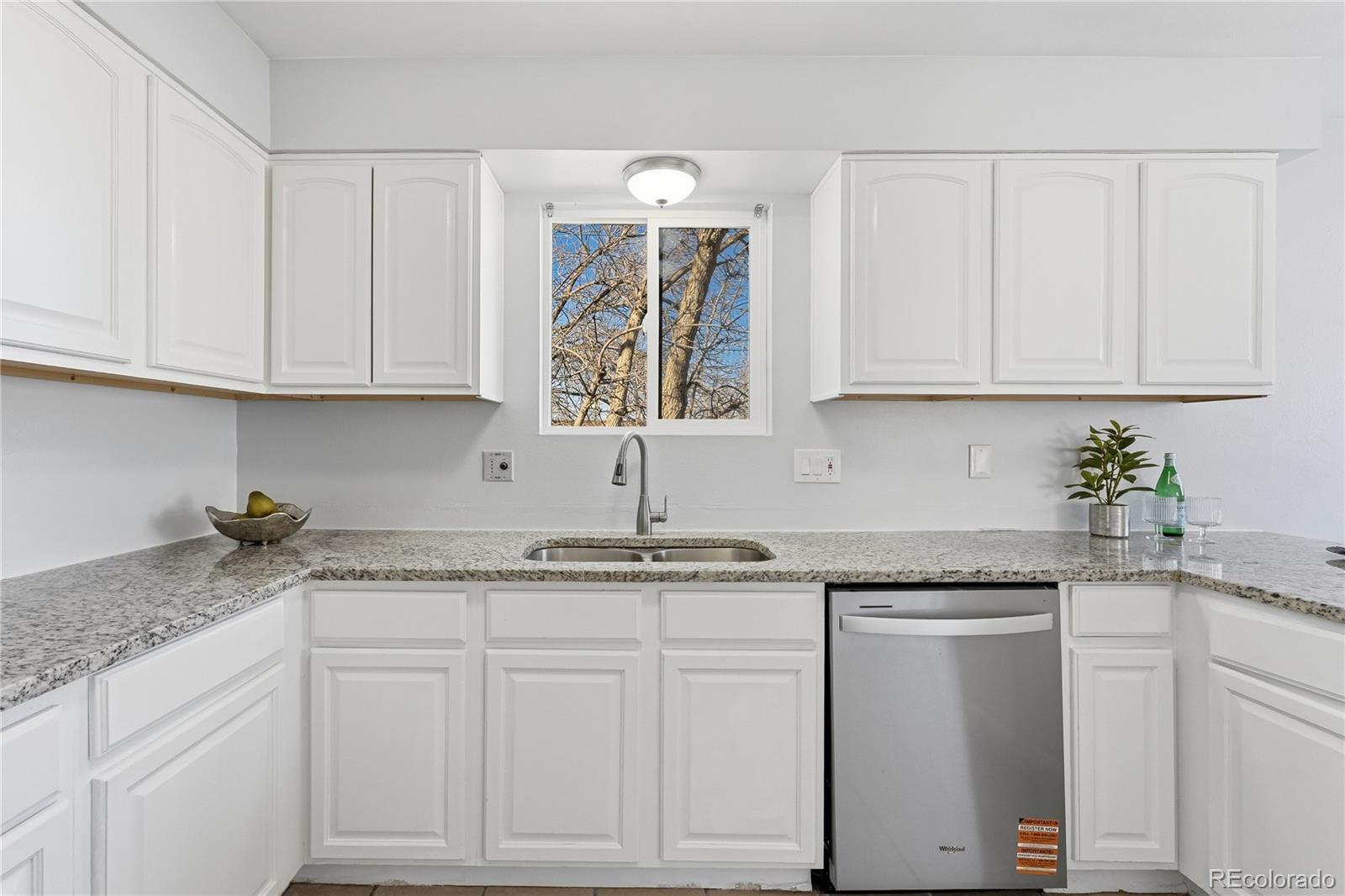 551 W Crestline Circle Littleton CO 80120