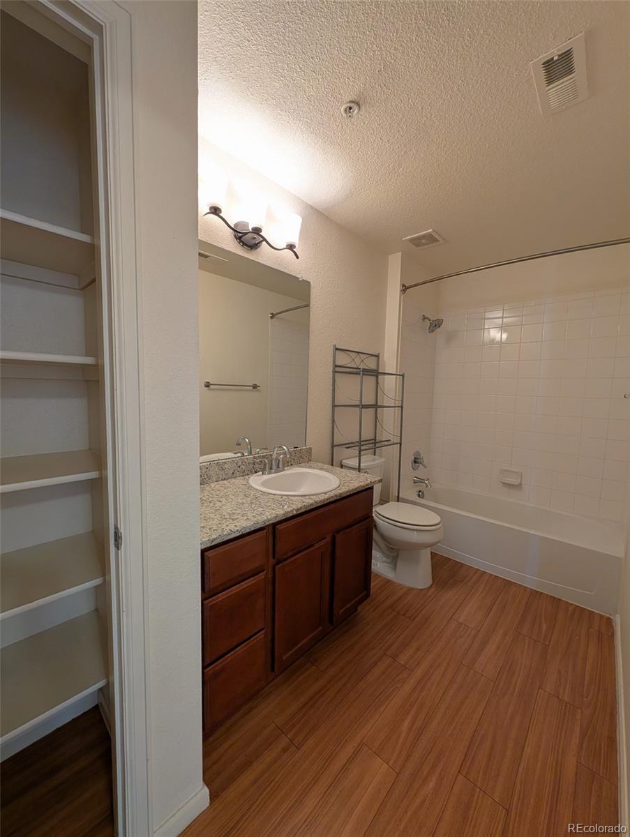 1614 Granby Way Aurora CO 80011