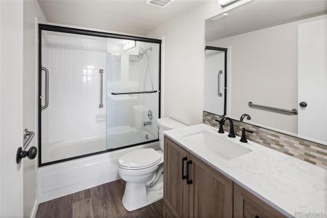 13850 E Marina Drive Aurora CO 80014