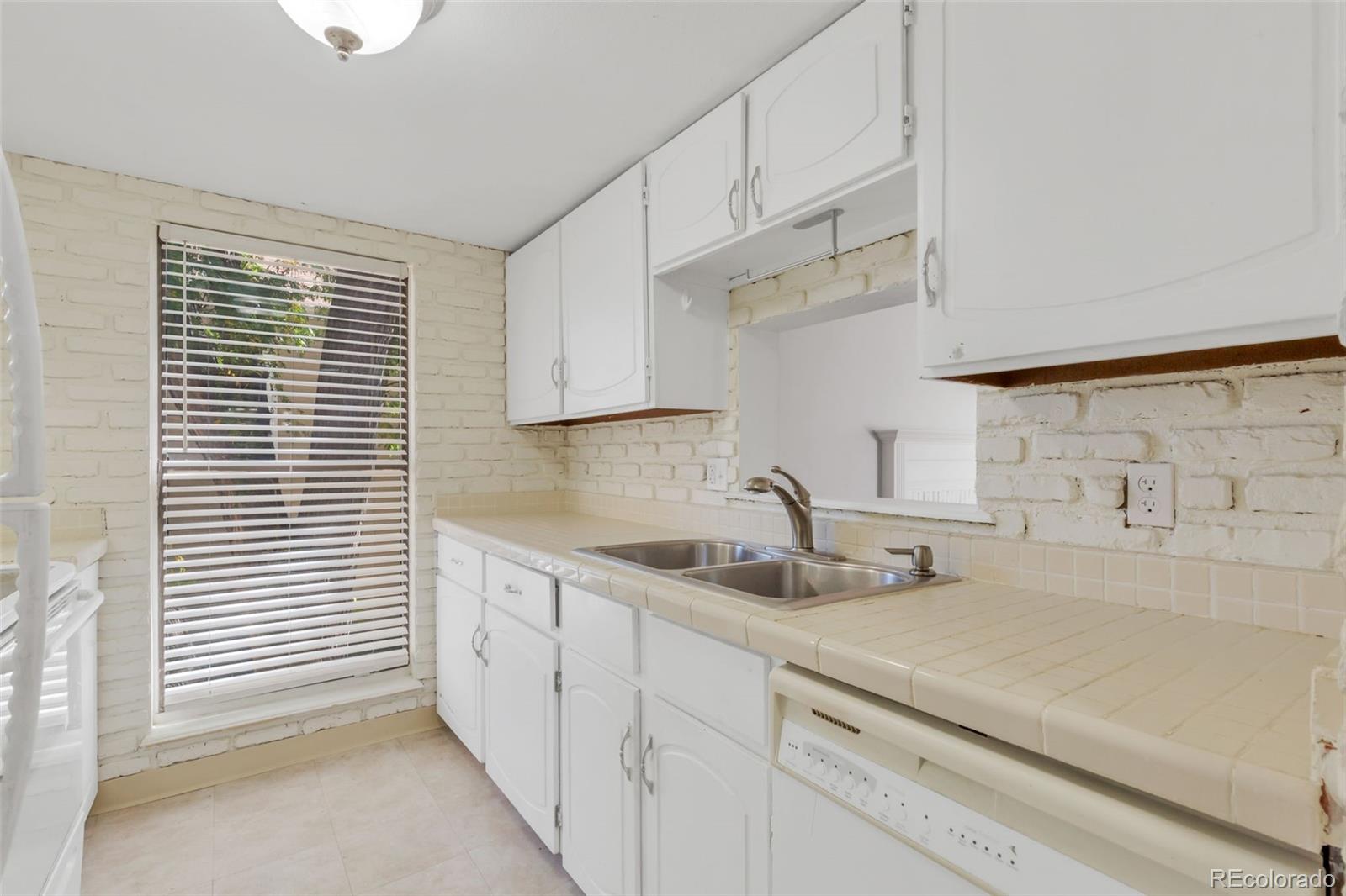 3868 S Fraser Street Aurora CO 80014