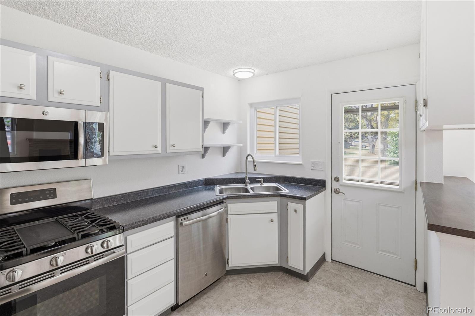 1719 S Lee Street Lakewood CO 80232