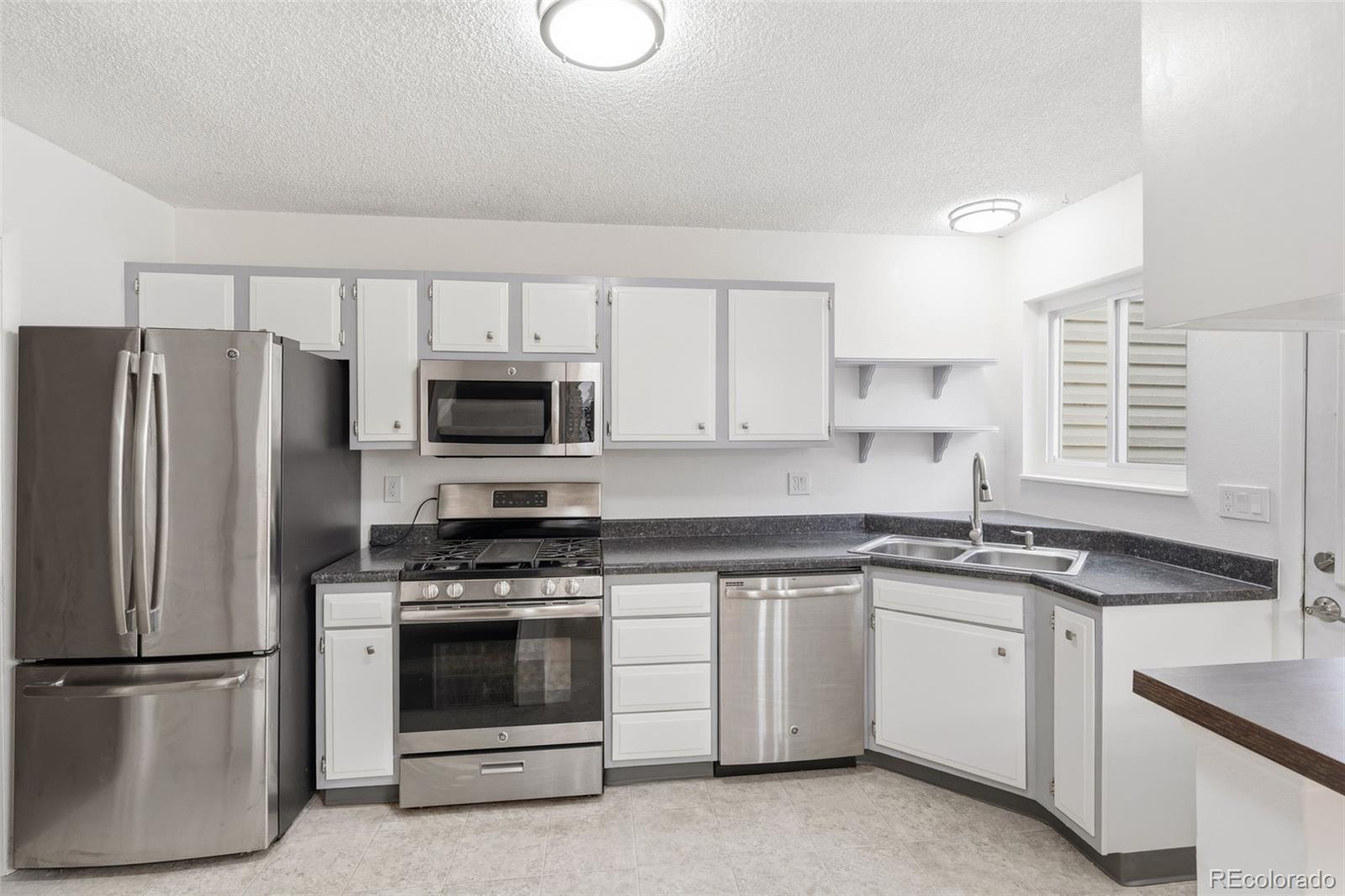 1719 S Lee Street Lakewood CO 80232