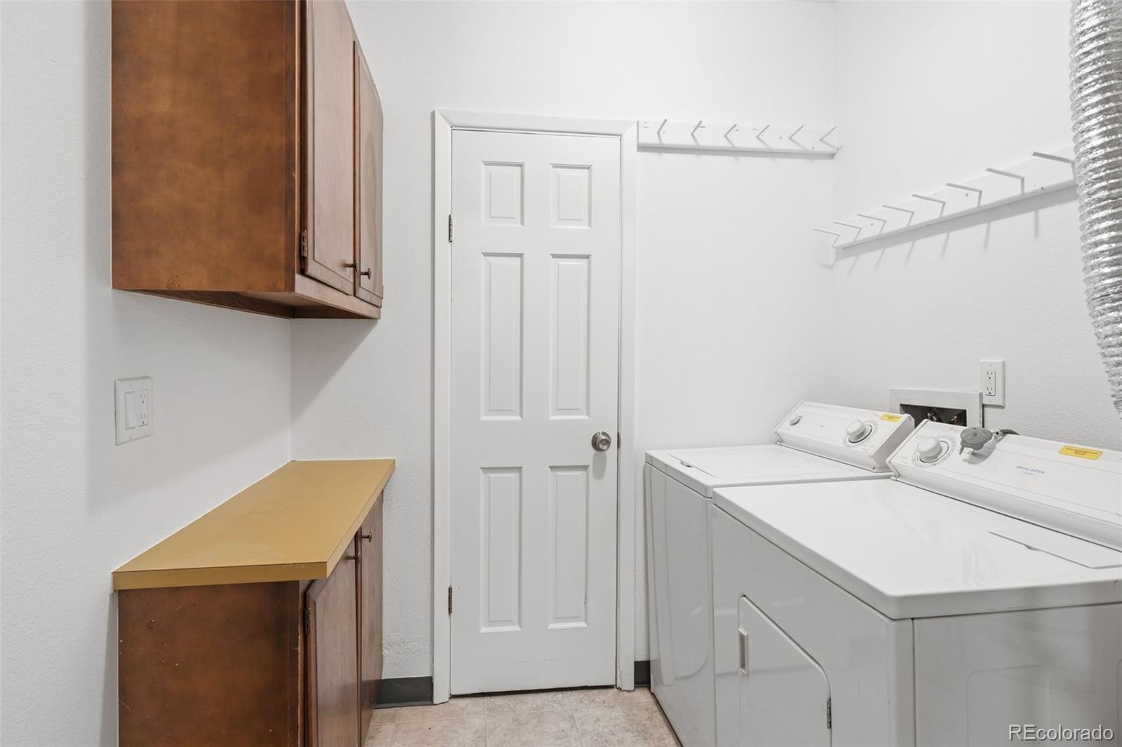 1719 S Lee Street Lakewood CO 80232