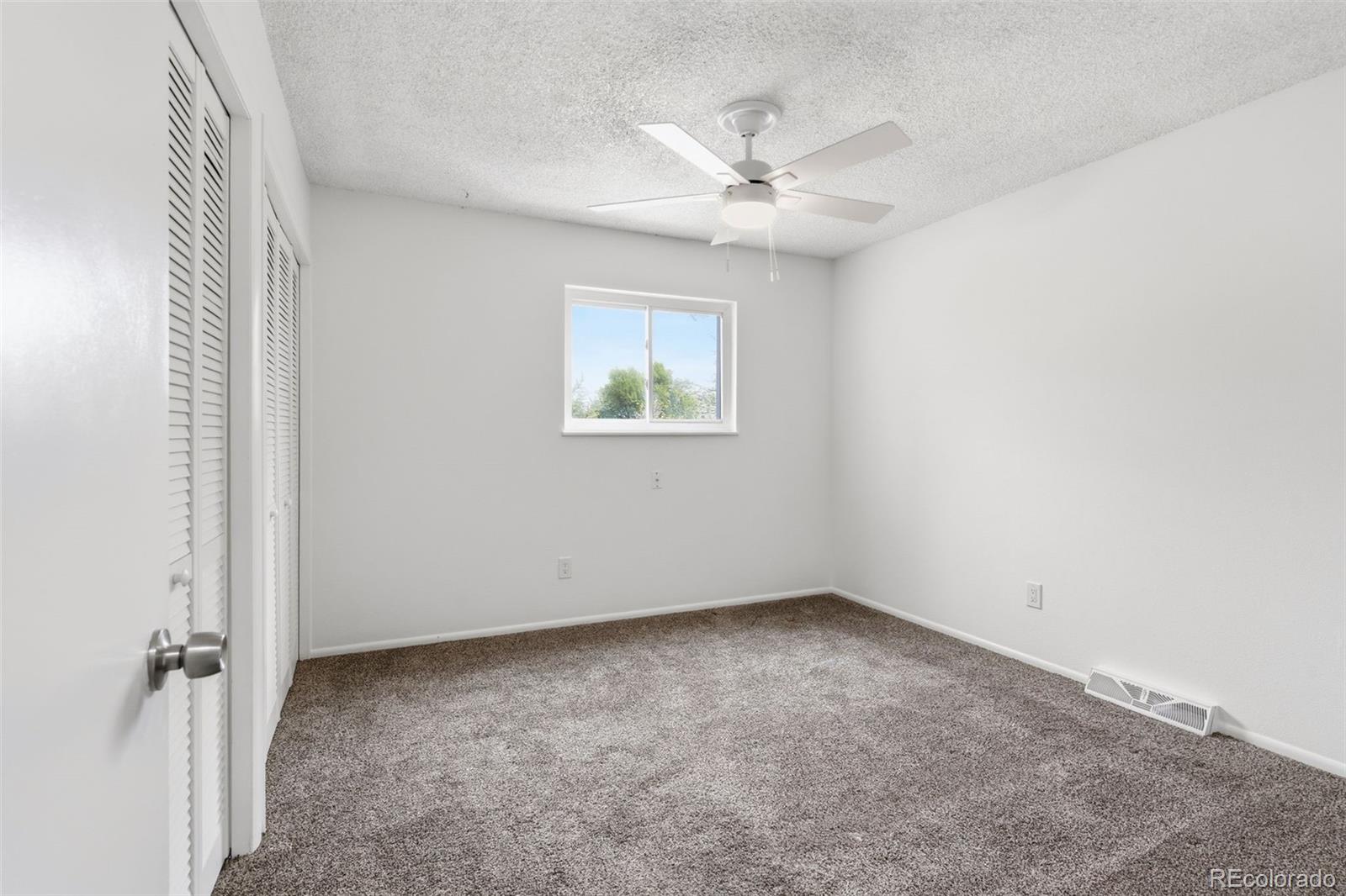 1719 S Lee Street Lakewood CO 80232