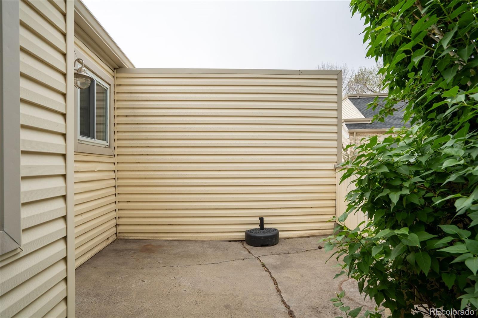 1719 S Lee Street Lakewood CO 80232