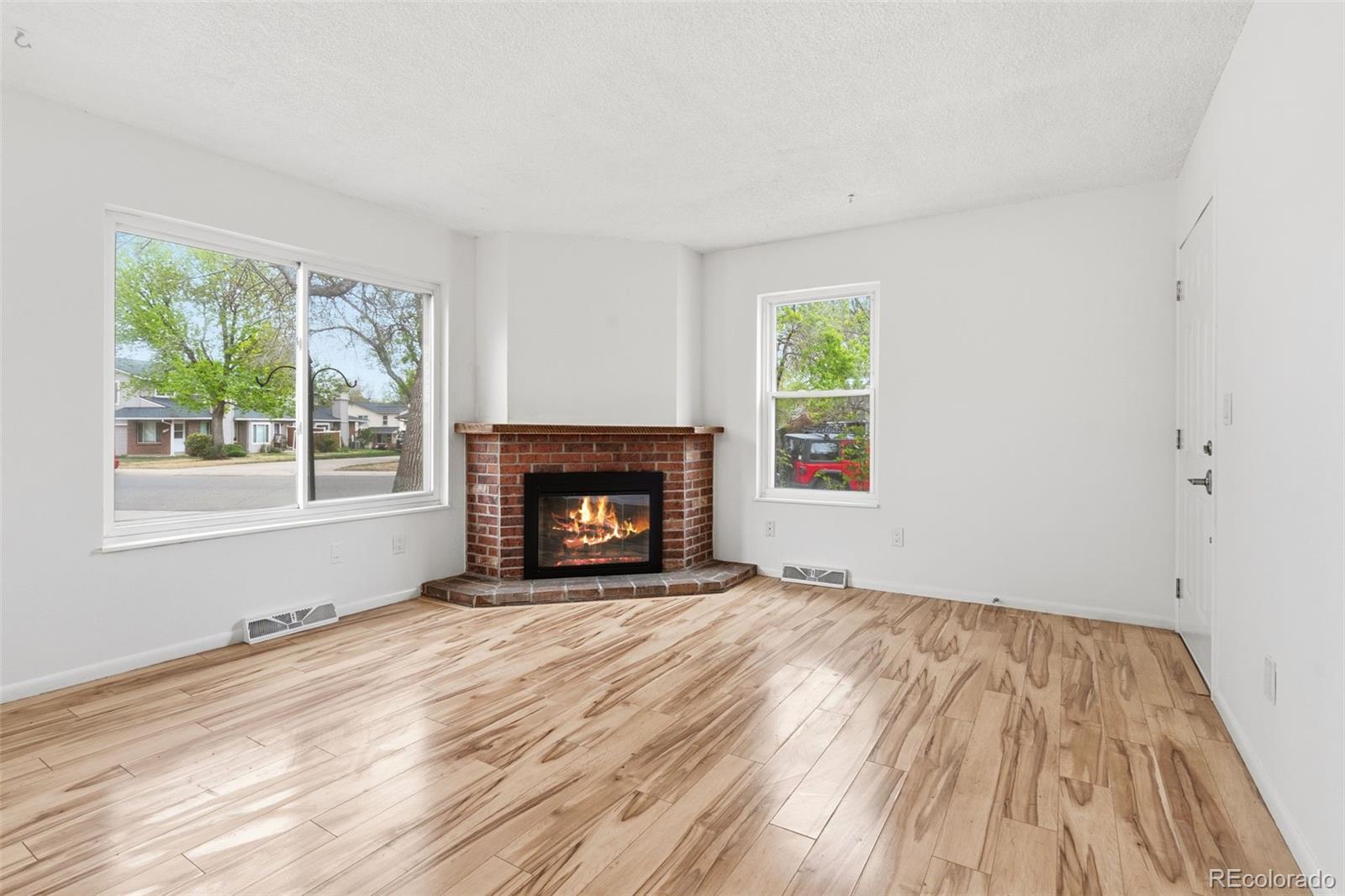 1719 S Lee Street Lakewood CO 80232