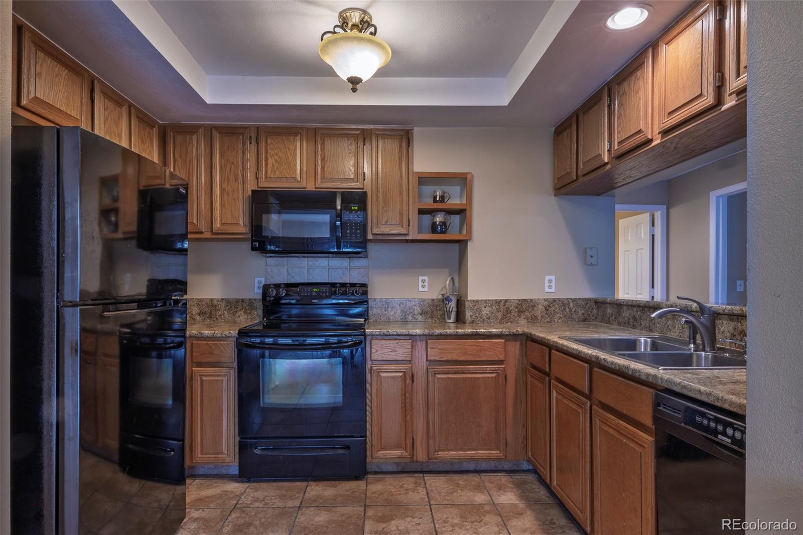 8227 S High Court Centennial CO 80122