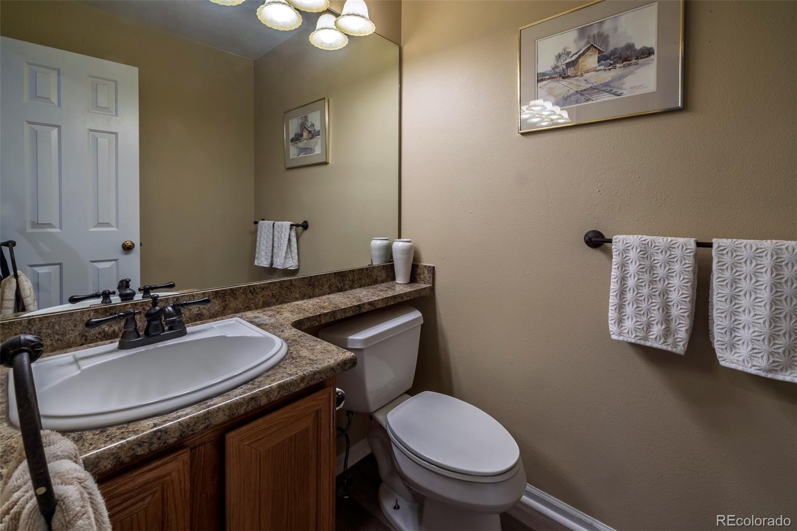 8227 S High Court Centennial CO 80122
