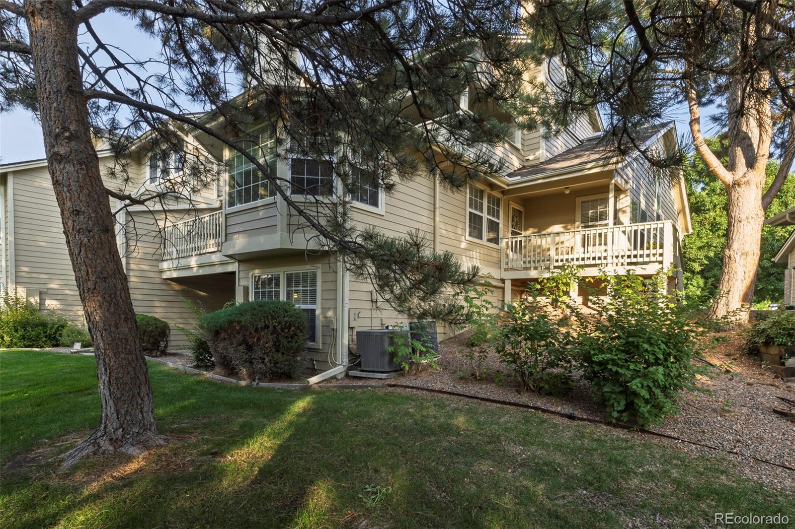 8227 S High Court Centennial CO 80122
