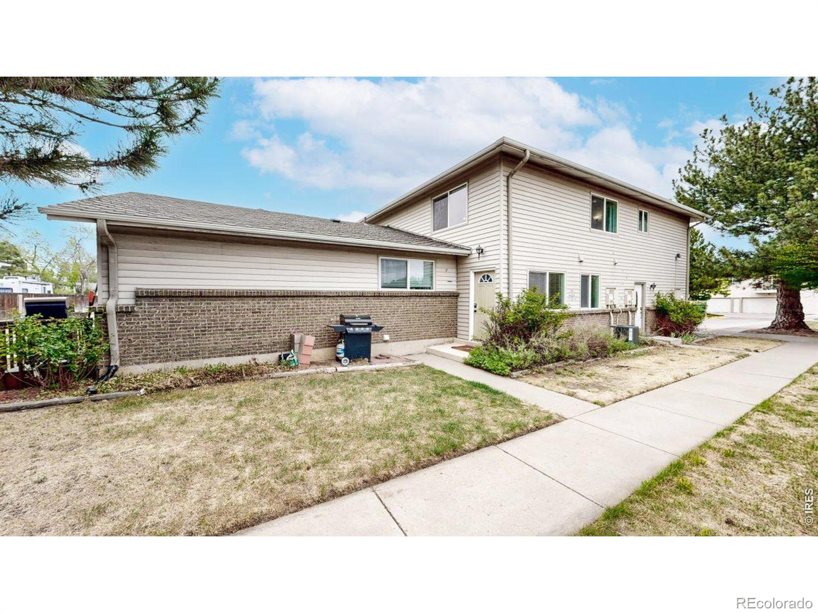3354 S Flower Street Lakewood CO 80227