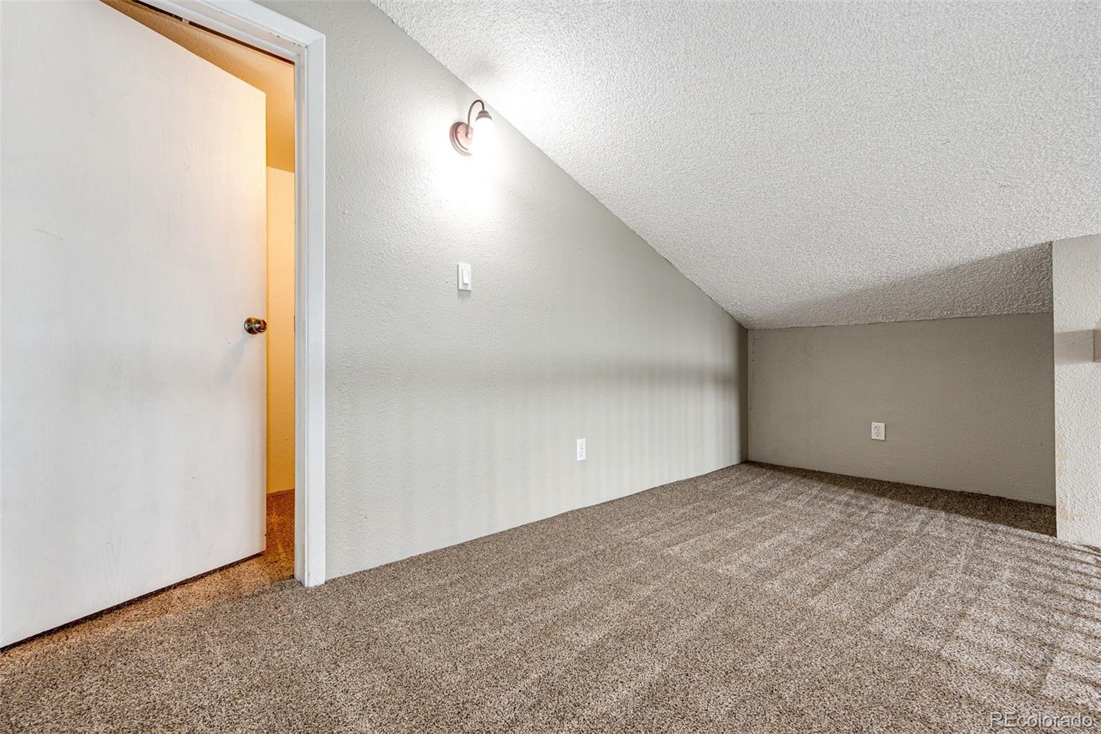 9837 E Peakview Avenue Englewood CO 80111
