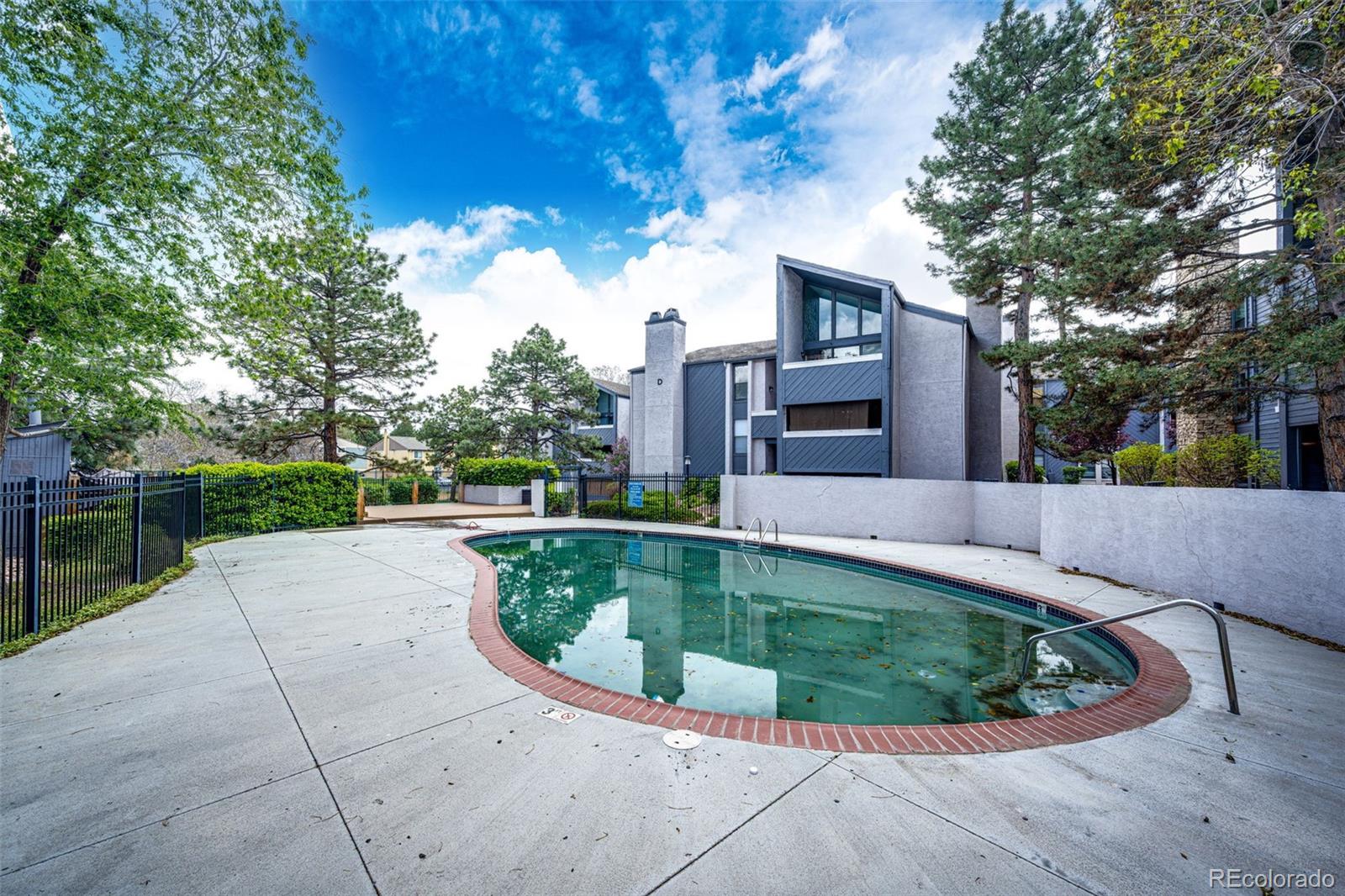 9837 E Peakview Avenue Englewood CO 80111