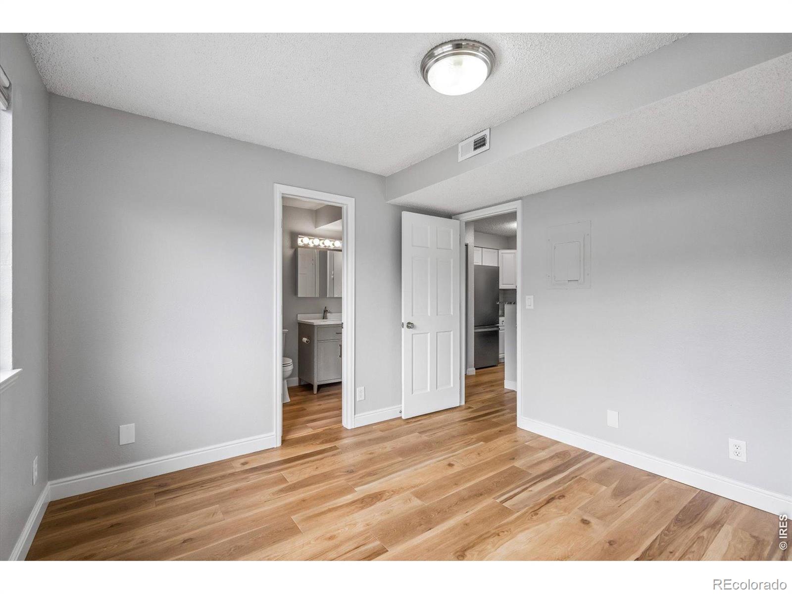 844 S Vance Street Lakewood CO 80226