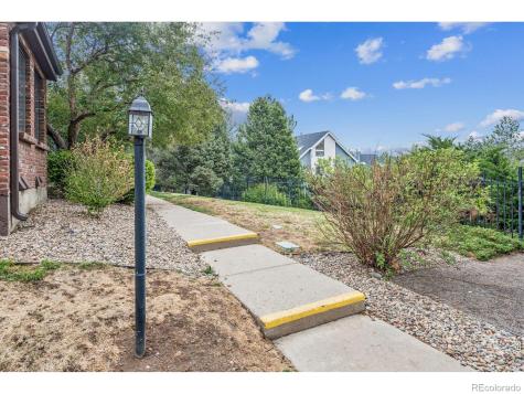 844 S Vance Street Lakewood CO 80226