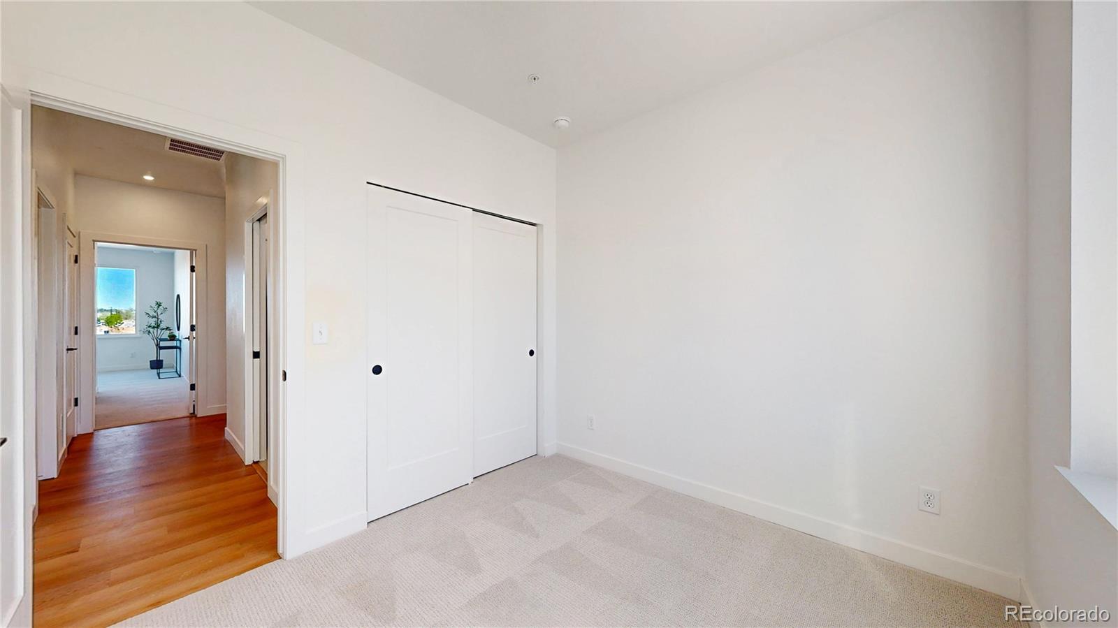 913 Edge Circle Longmont CO 80501