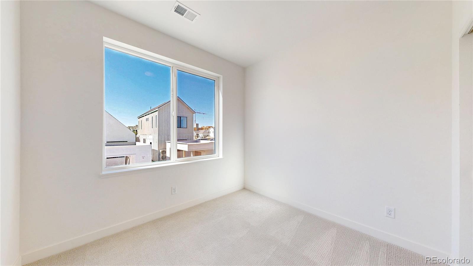 913 Edge Circle Longmont CO 80501