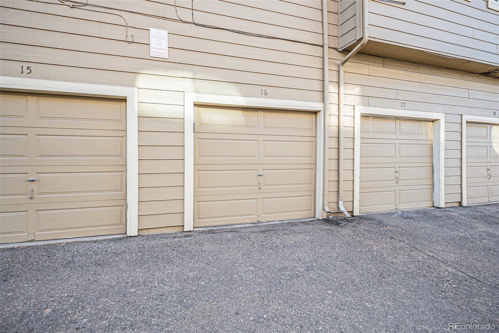 1079 S Walden Way Aurora CO 80017