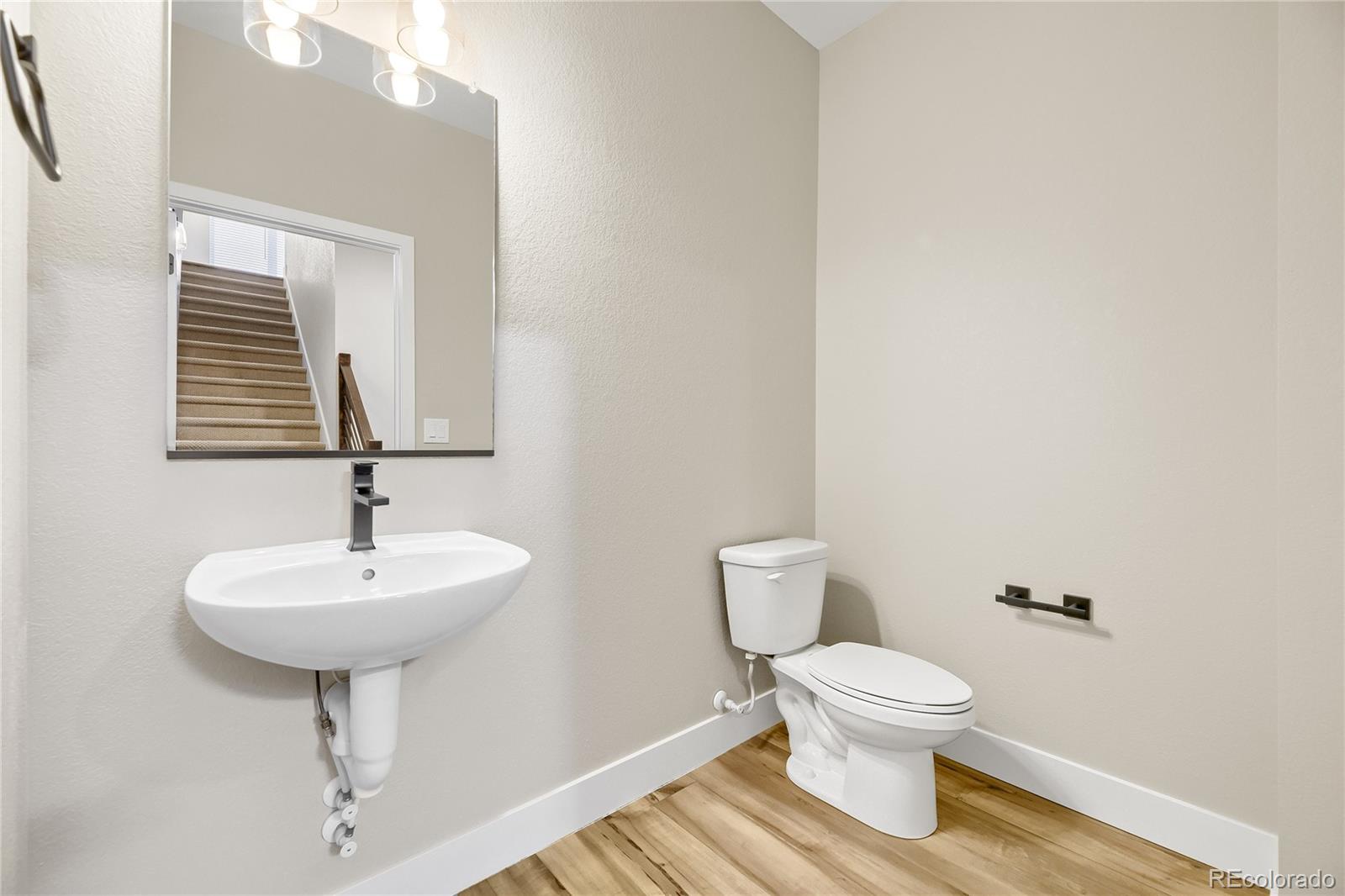 15534 W Washburn Avenue Lakewood CO 80228