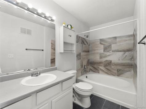 4460 S Pitkin Street Aurora CO 80015