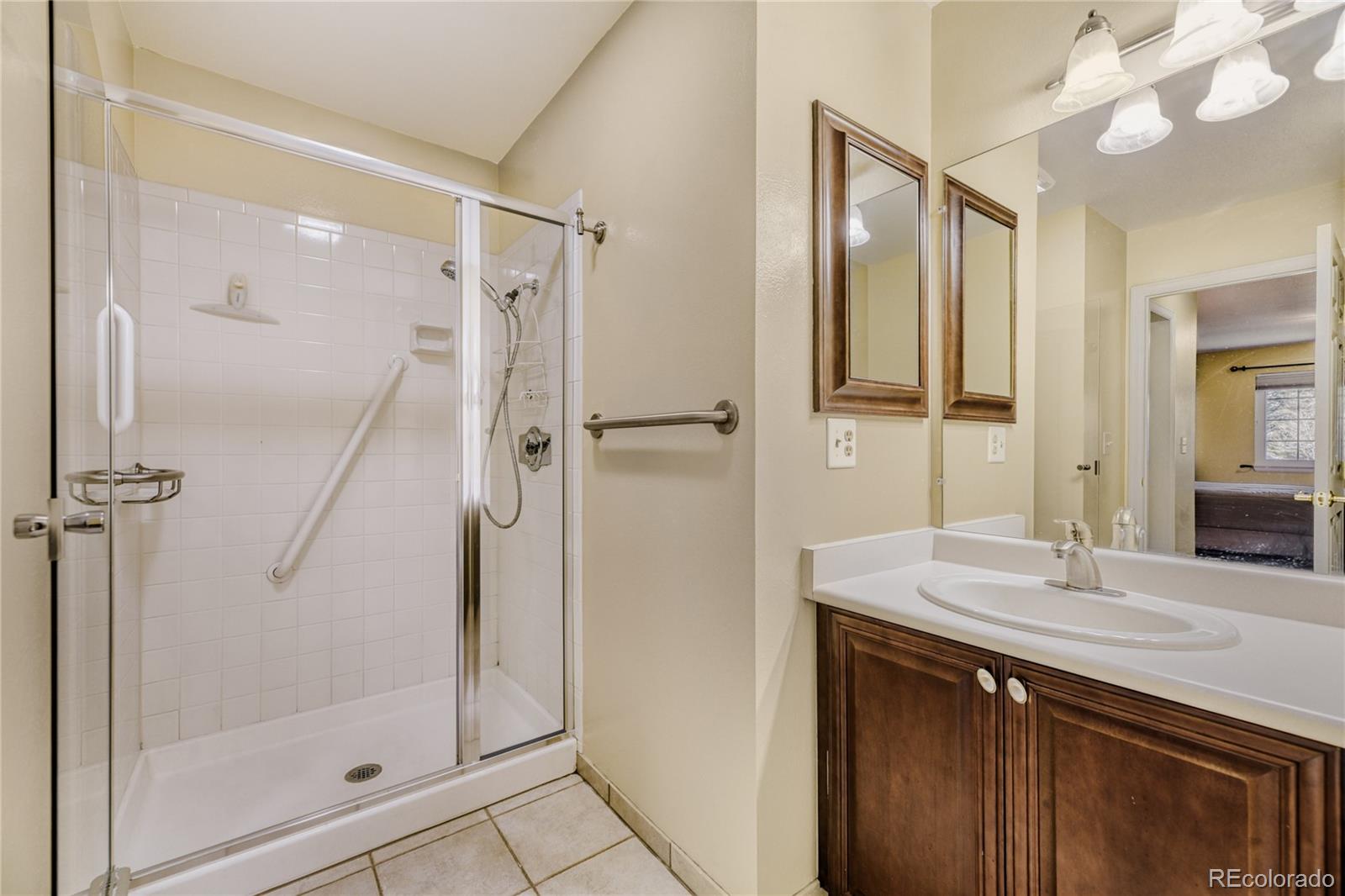 2824 S Heather Gardens Way Aurora CO 80014