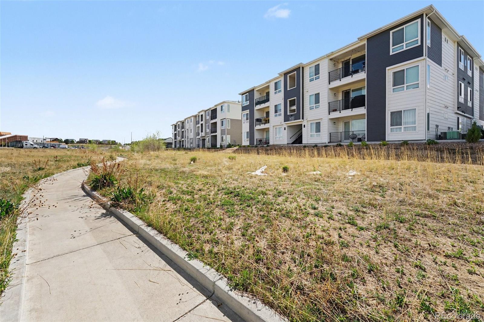 6153 N Ceylon Street Denver CO 80249