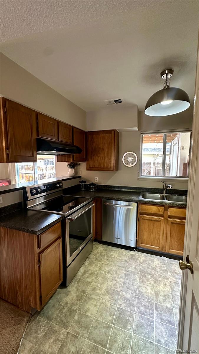 8136 Gray Court Arvada CO 80003