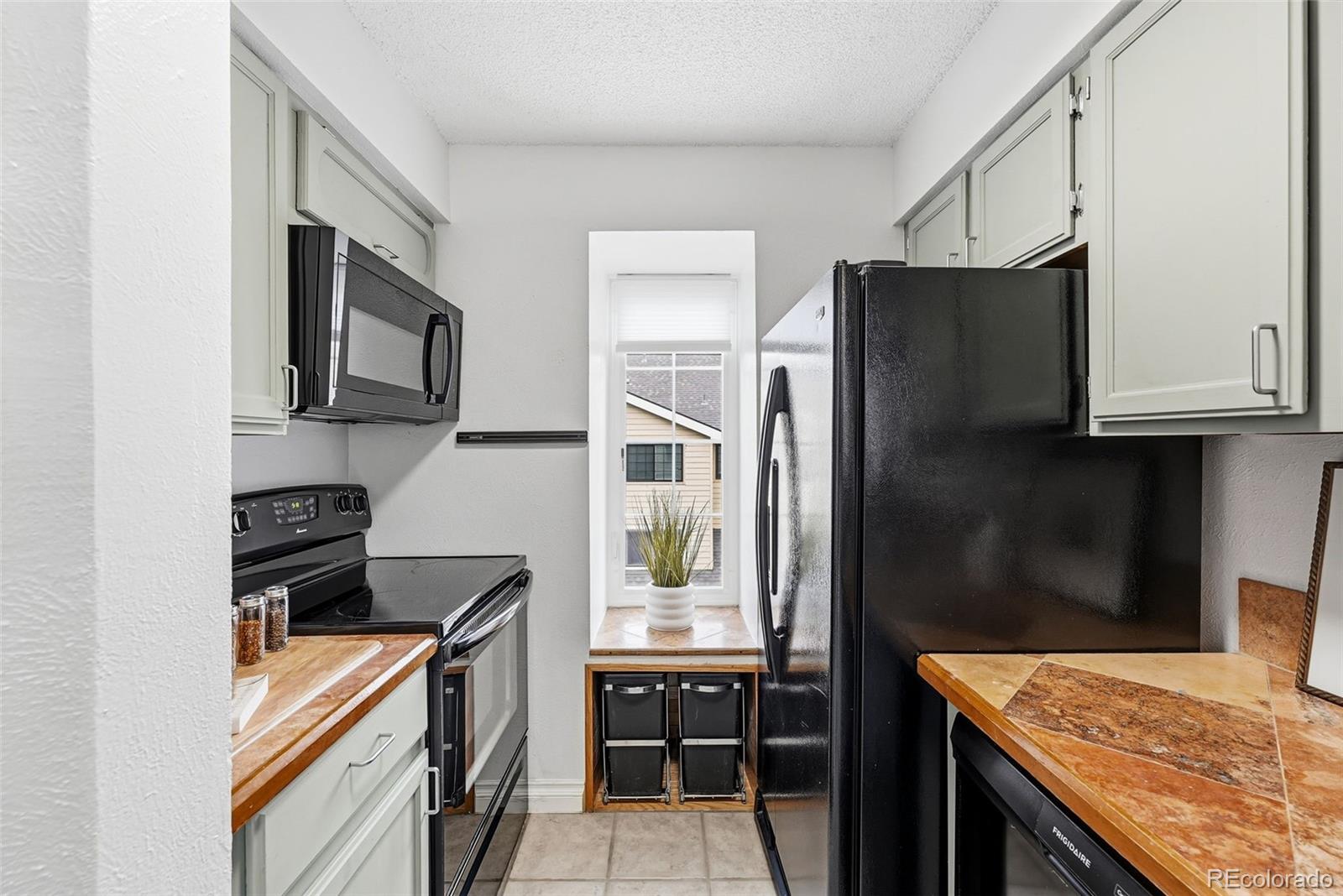4812 E Kentucky Avenue Denver CO 80246
